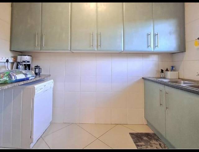 3 BEDROOM TOWNHOUSE FOR SALE IN RACEVIEW